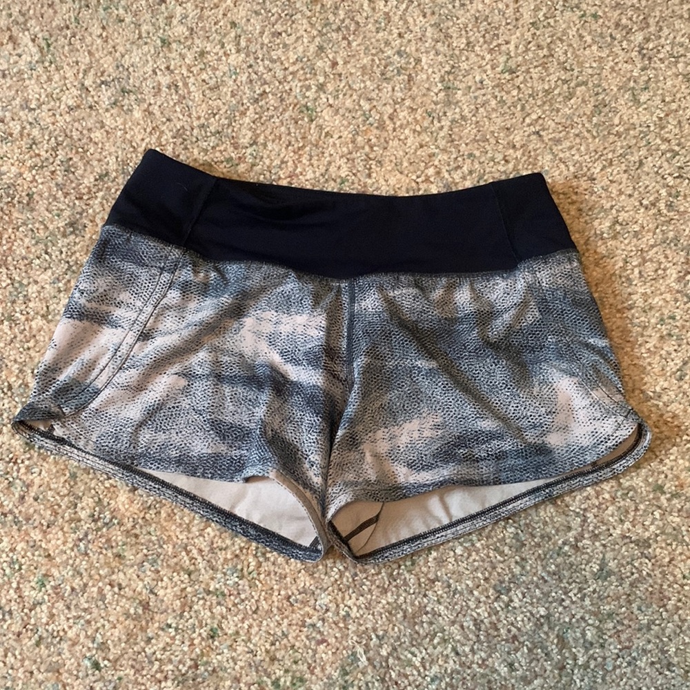 Lululemon Speed up shorts 4”